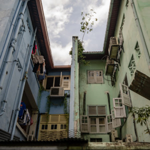 Exploring the Alleyways of Singapore’s Chinatown