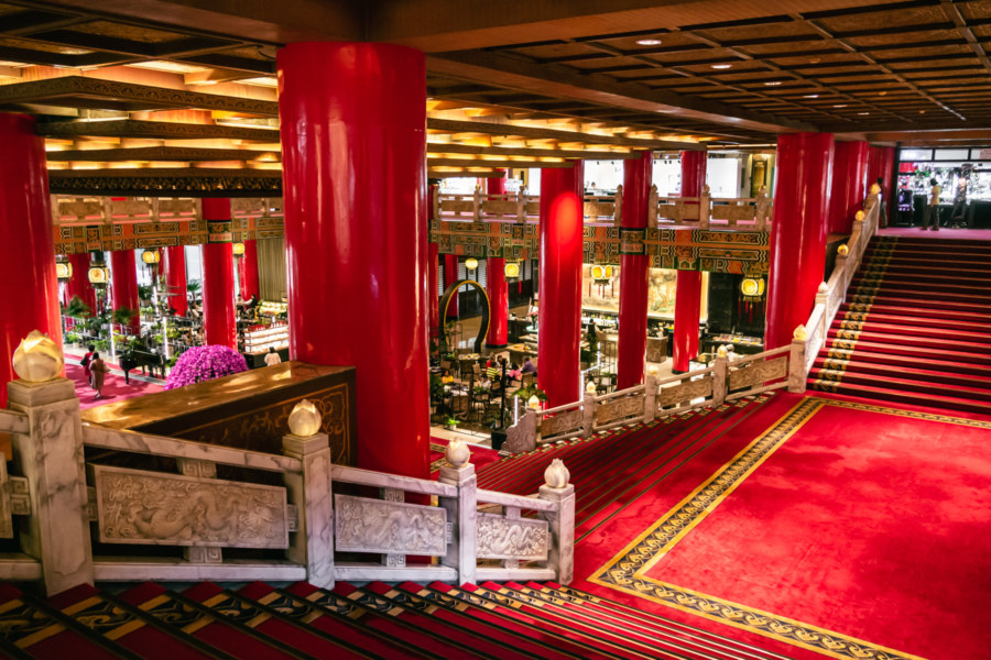 Inside the Grand Hotel 圓山大飯店
