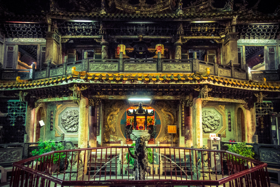 Central courtyard in Mazu temple, Lukang