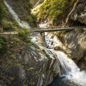 The bridge at the end of the Baiyang waterfall trail
