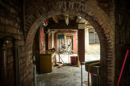 Through an archway in Fenggang