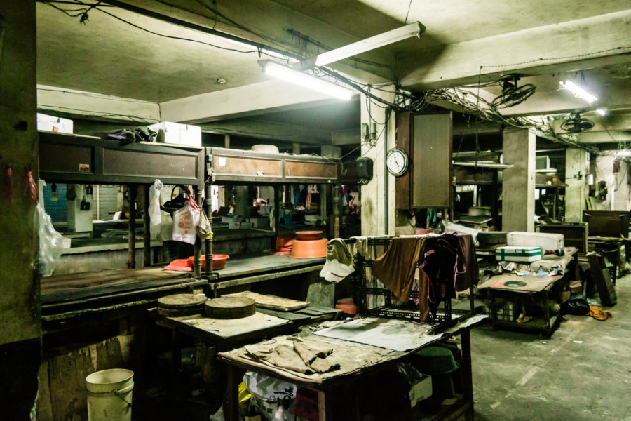 Inside the musty market beneath Dong’an Theater