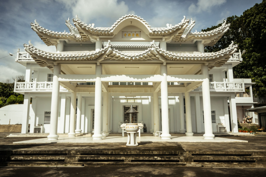 Putuoshan White Temple main hall