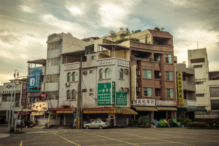 A typical street scene in Baihe 白河