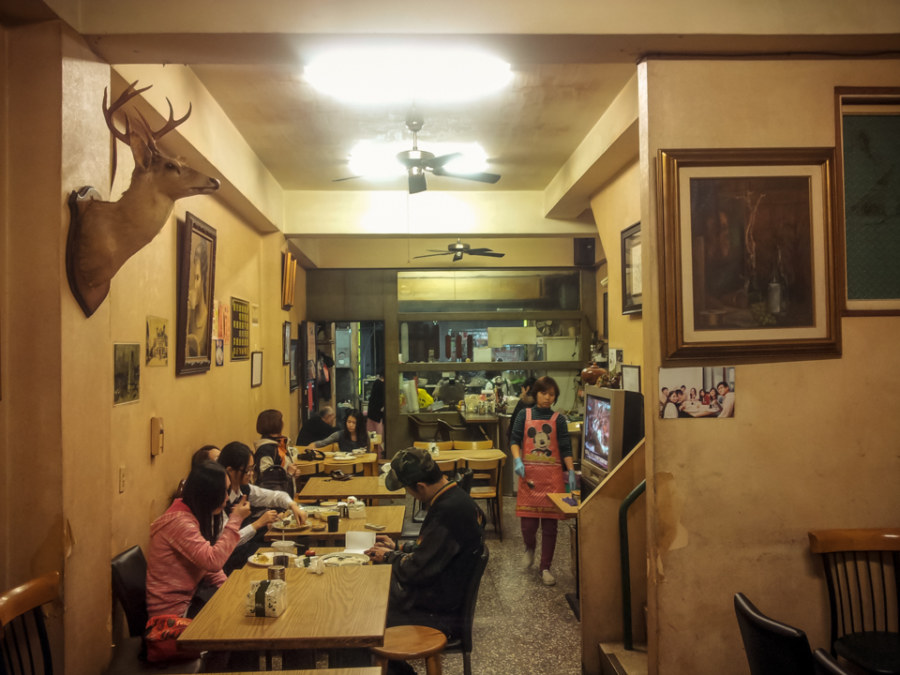 Inside the old curry resturant on Yongfu