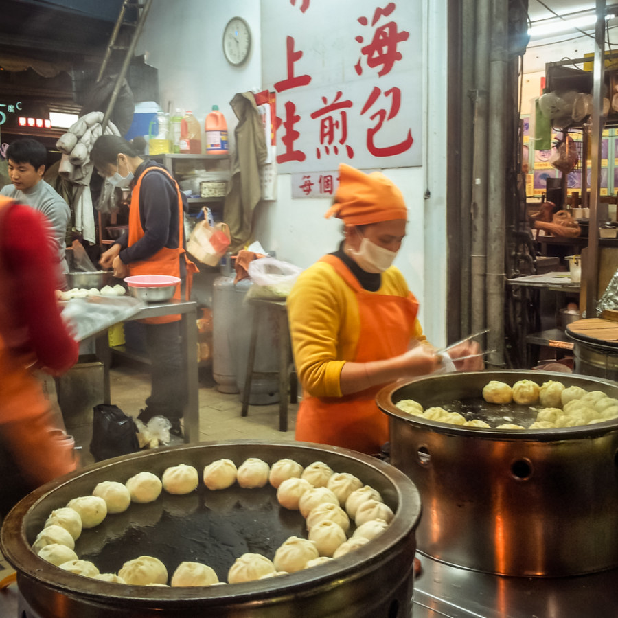 Shanghai dumplings at Jingmei Night Market