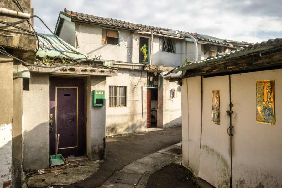 More abandoned homes in Fushui Village