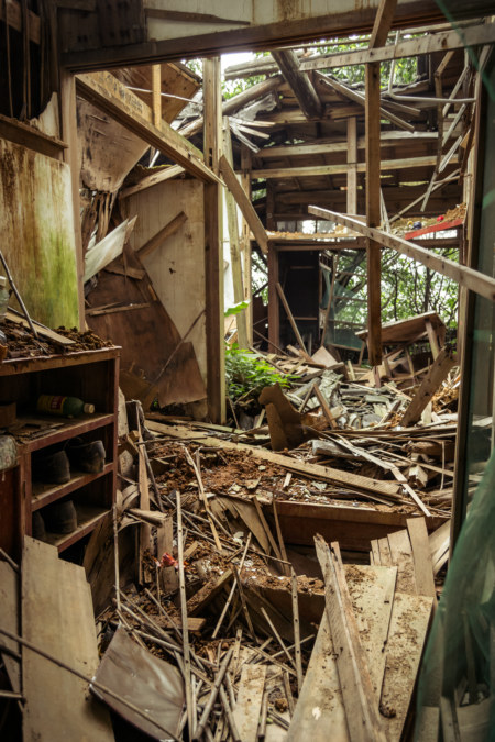 The ruins of an abandoned home in Jinguashi