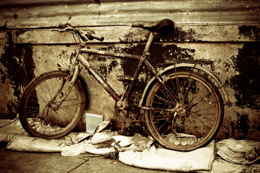 Grimy bicycle